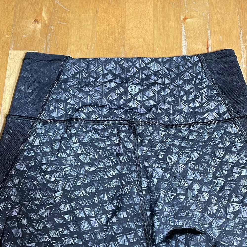Lululemon leggings - Picture 4 of 8